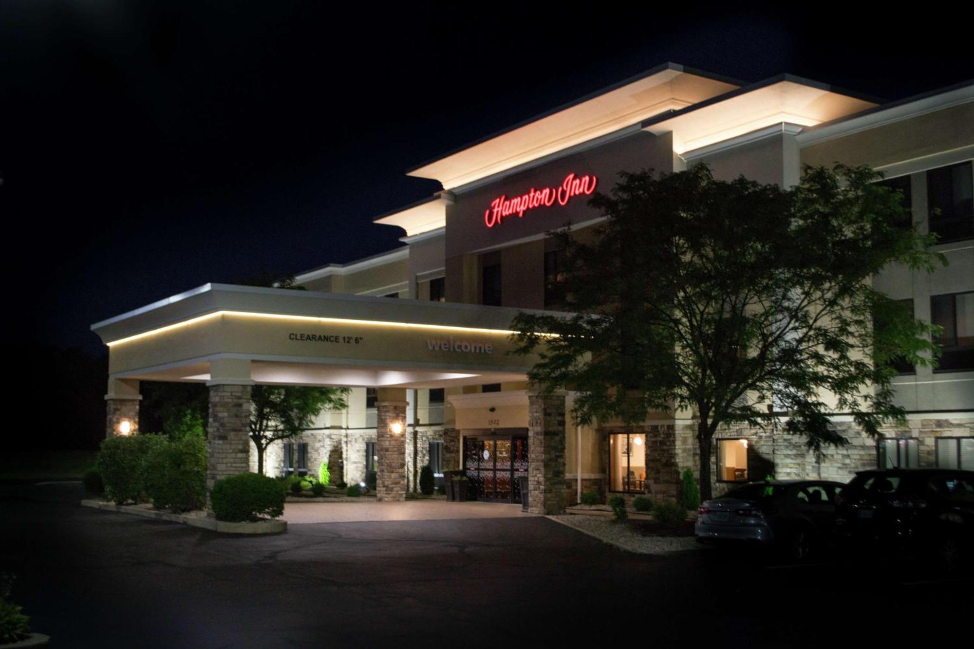 Hampton Inn Marion Buitenkant foto