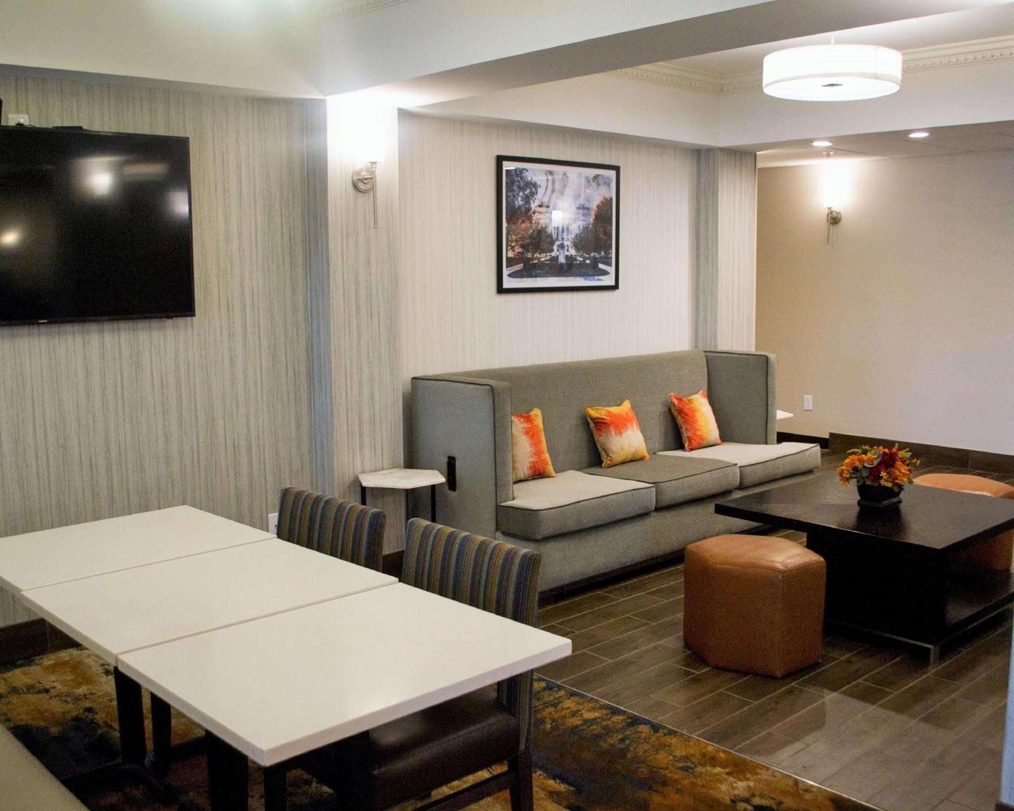 Hampton Inn Marion Buitenkant foto