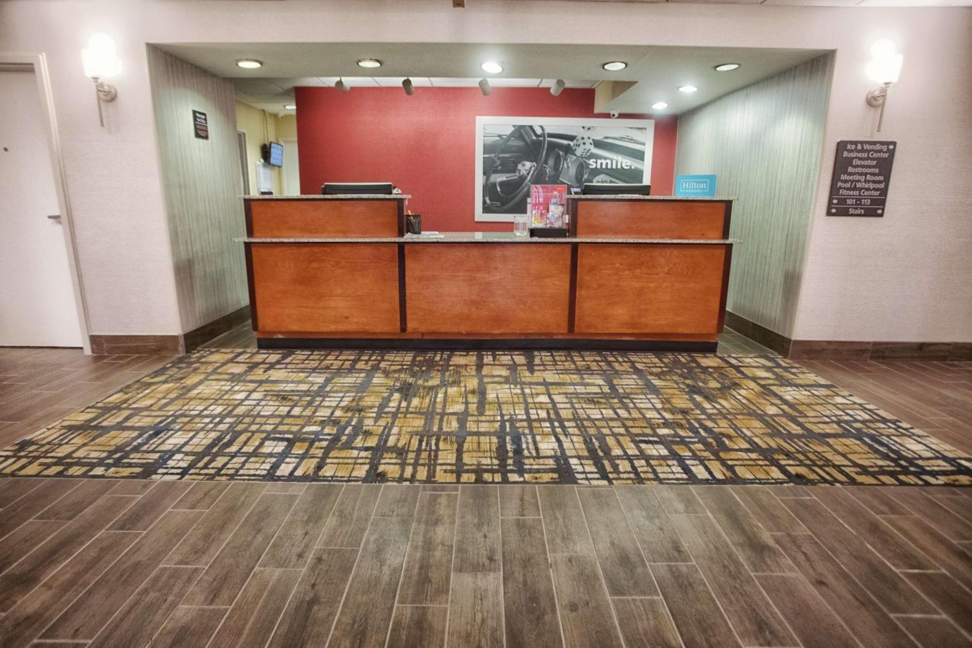Hampton Inn Marion Buitenkant foto