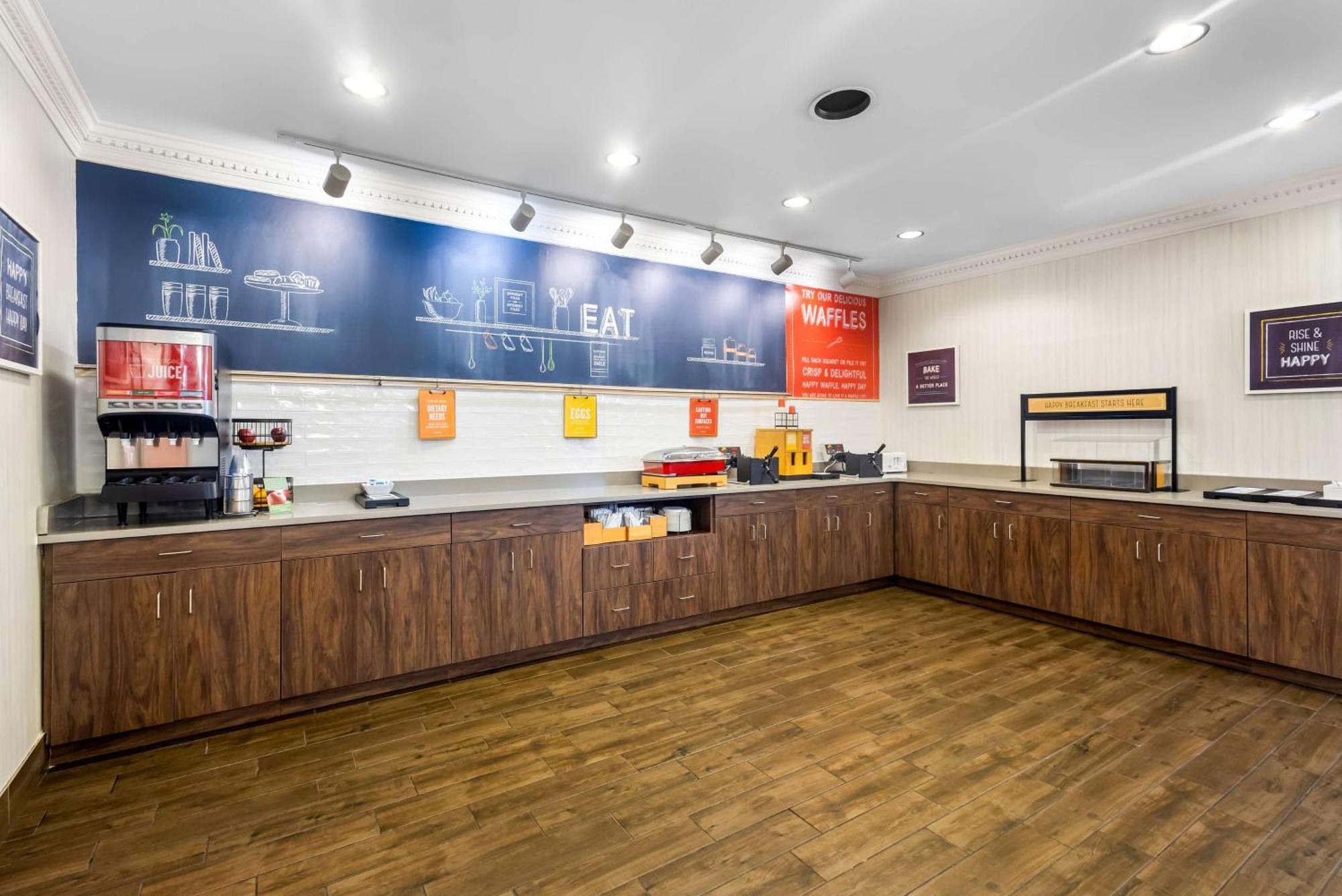 Hampton Inn Marion Buitenkant foto